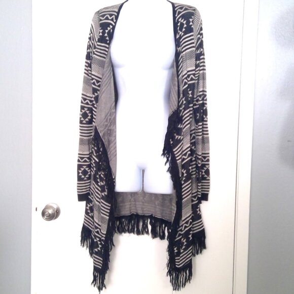 NEW GeeGee Sweater Cardigan Boho Aztec Long Open Front Fringe Hem NWT Sz S / M - Picture 1 of 9